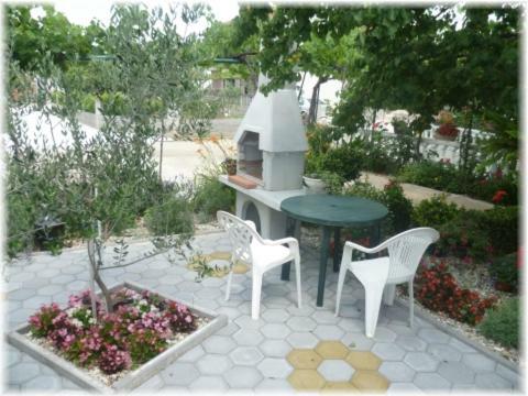 Apartman Studio - Sime 3 Sukosan Ngoại thất bức ảnh